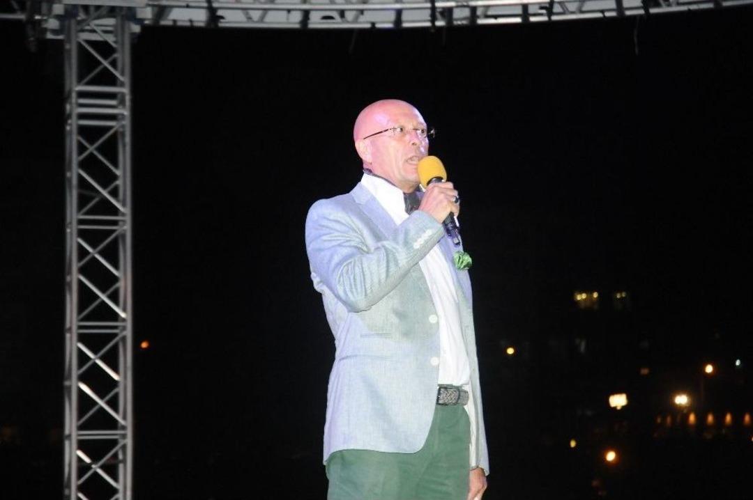 Yazar Erol M&uuml;tercimler, Beylikd&uuml;z&uuml; Halkına 30 Ağustos&rsquo;u Anlattı