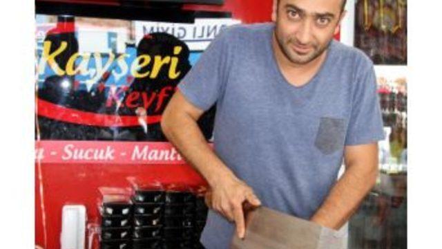Tatile Gelen Gurbetçiler Pastırma Ve Sucuk Satışlarını Artırdı