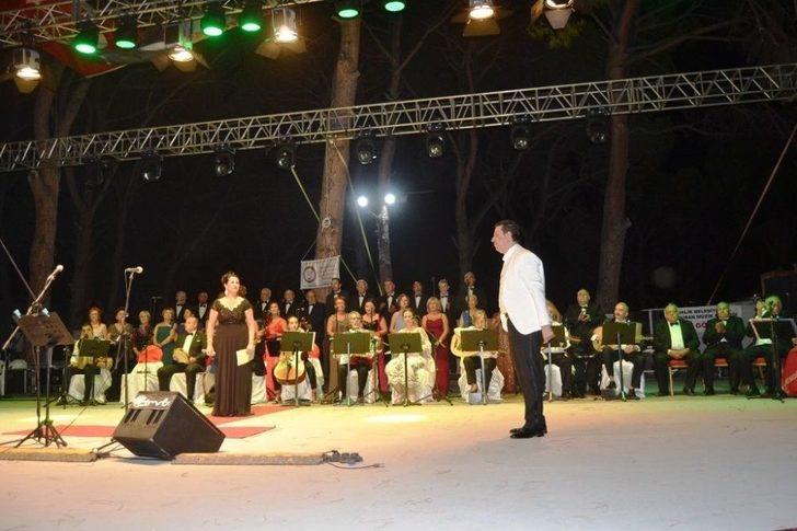 Mesut Duran Derneği Korosundan Müthiş Konser G1