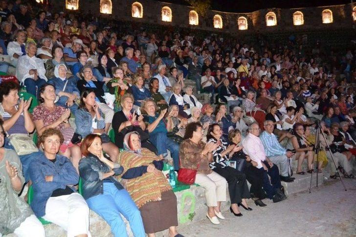 Mesut Duran Derneği Korosundan Müthiş Konser G3