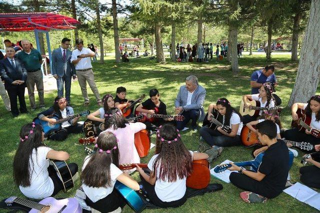 Büyükşehir’den Sanata Katkı