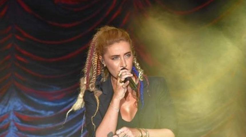 &Ccedil;orlu Festivali'nde Sıla Konseri