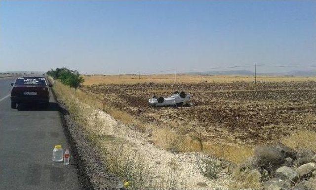 Lastiği Patlayan Otomobil Takla Attı: 5 Yaralı