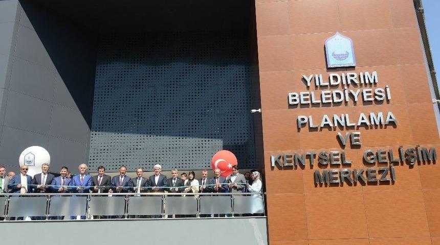 Bakan &Ouml;zhaseki&rsquo;den Yıldırım&rsquo;ın D&ouml;n&uuml;ş&uuml;m &Uuml;ss&uuml;ne Tam Not