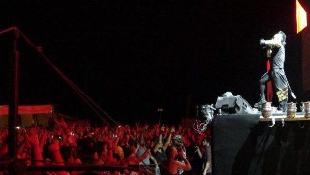 Rock Festivali'nde Sahne Hayko Cepkin Ve Şebnem Ferah'ın