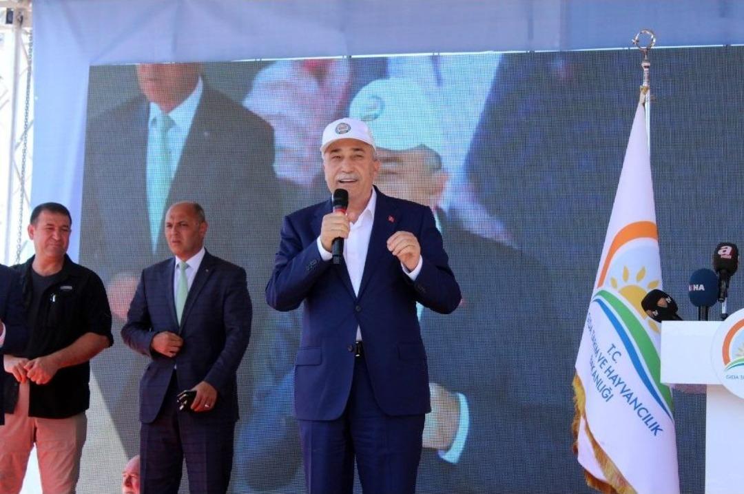 Gıda, Tarım Ve Hayvancılık Bakanı Fakıbaba, Badem Hasat Şenliğini Başlattı