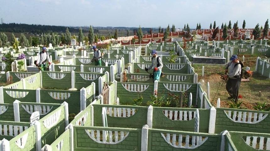 Sakarya&rsquo;da Mezarlıklar Bayrama Hazır