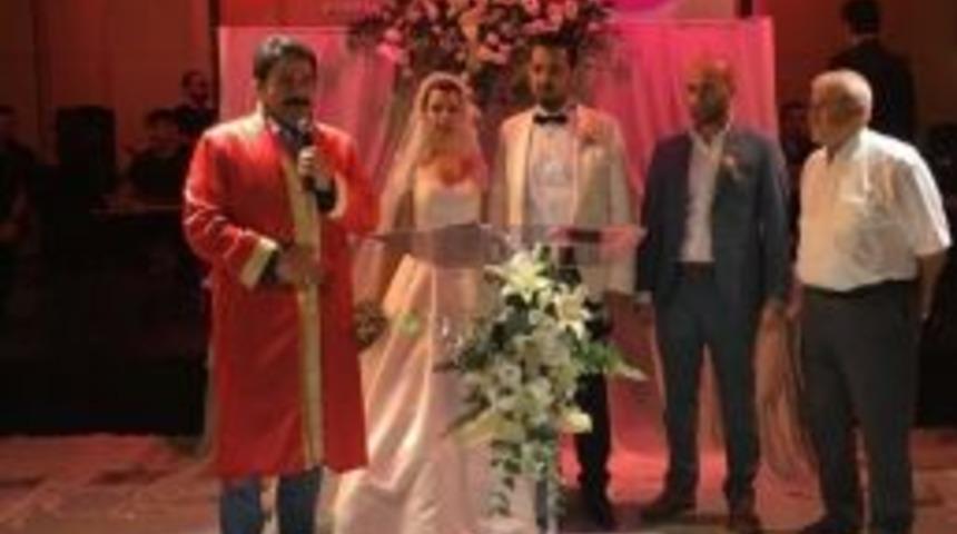 Başkan Kalın Gen&ccedil; &Ccedil;iftin Mutluluklarına Ortak Oldu