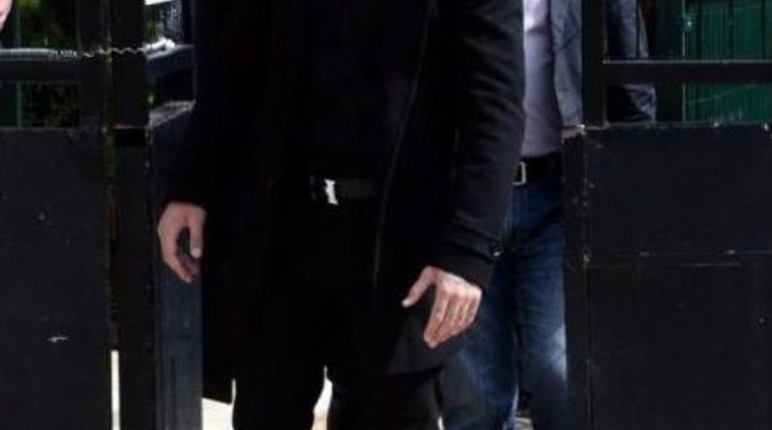 Ma&ccedil;ta Saldırıya Uğrayan Futbolcu Deniz Naki, Şikayet&ccedil;i Olmadı