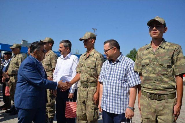 Başkan Yağcı, Yemin Törenine Katılarak Asker Aileleri İle Bir Araya Geldi