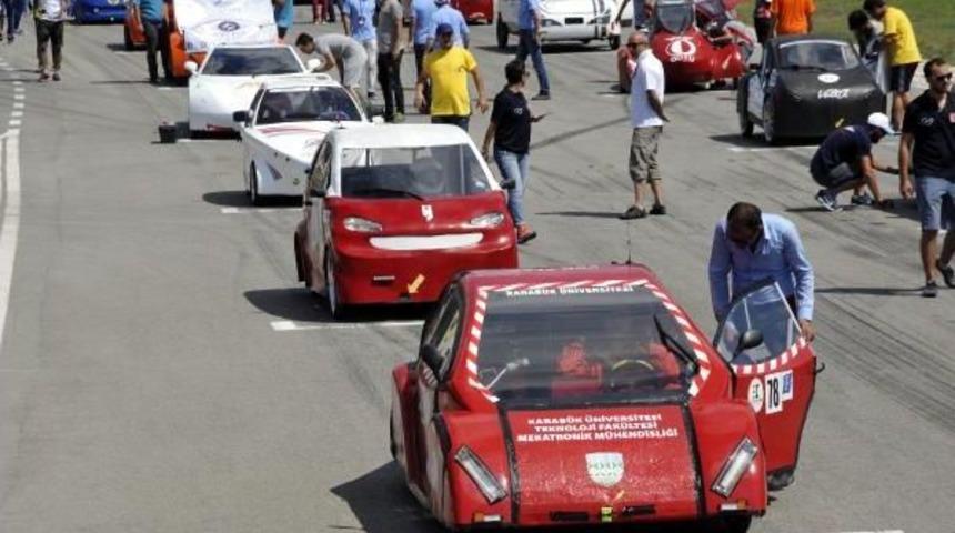 Elektrikli Otomobiller Yarıştı