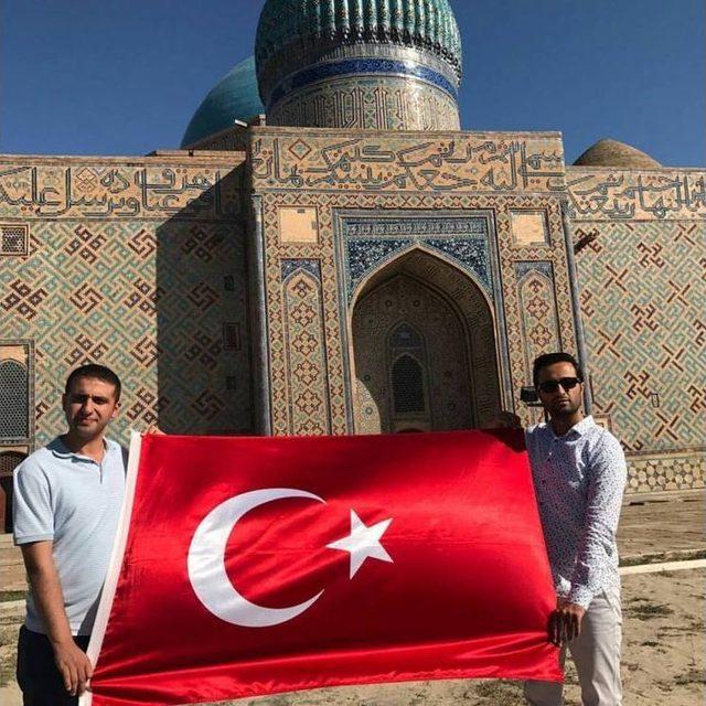 Ülkü Ocakları İl Başkanı Emrah Yılan Türkistan Gezisinde