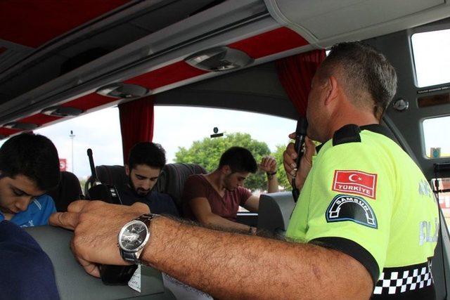 Samsun Polisi ’emniyet Kemeri’ İçin Durdurdu