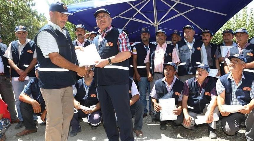 G&ouml;n&uuml;ll&uuml; İtfaiyeciler G&ouml;rev Başında