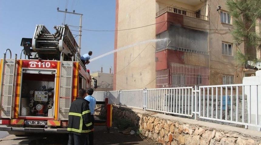 Nusaybin&rsquo;de Ev Yangını: 1 Kişi Zehirlendi