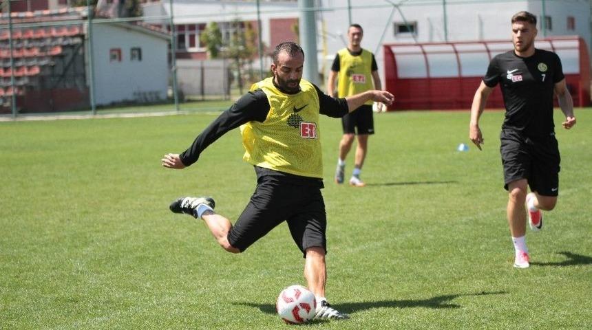 Es-es Ara Vermeden &Ccedil;alışmalara Başladı