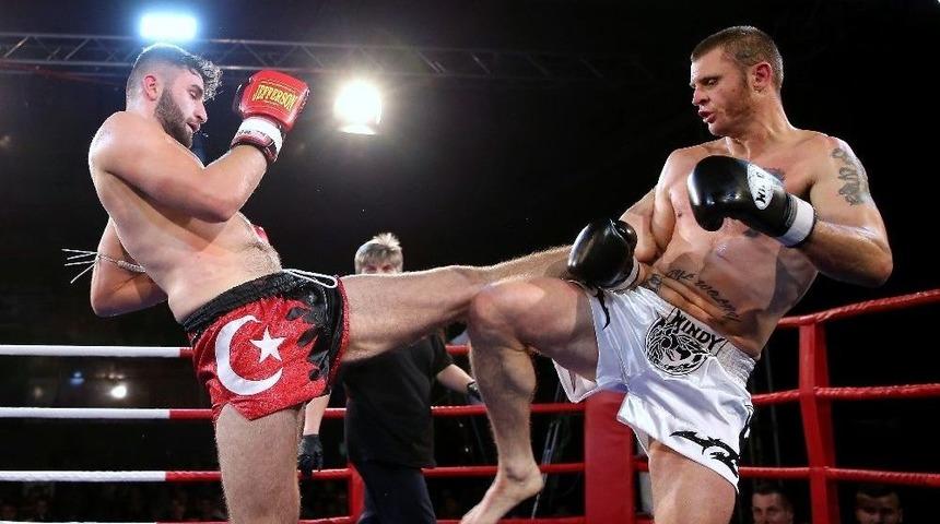 Selahattin Şahin, D&uuml;nya Şampiyonluğu İ&ccedil;in Ringe &Ccedil;ıkacak