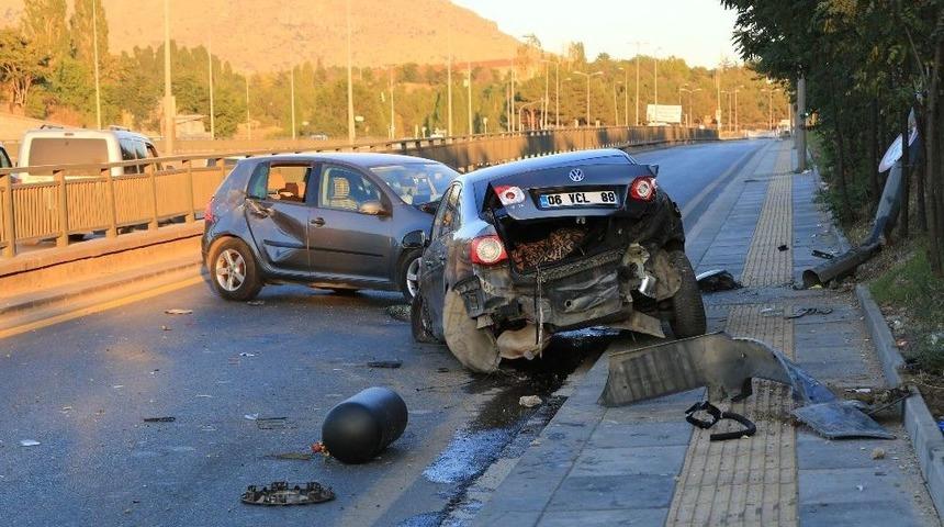 Başkent&rsquo;te Trafik Kazası: 2 Yaralı