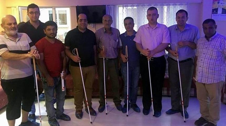 Aydın&rsquo;da G&ouml;rme Engellilere Beyaz Baston Dağıtıldı
