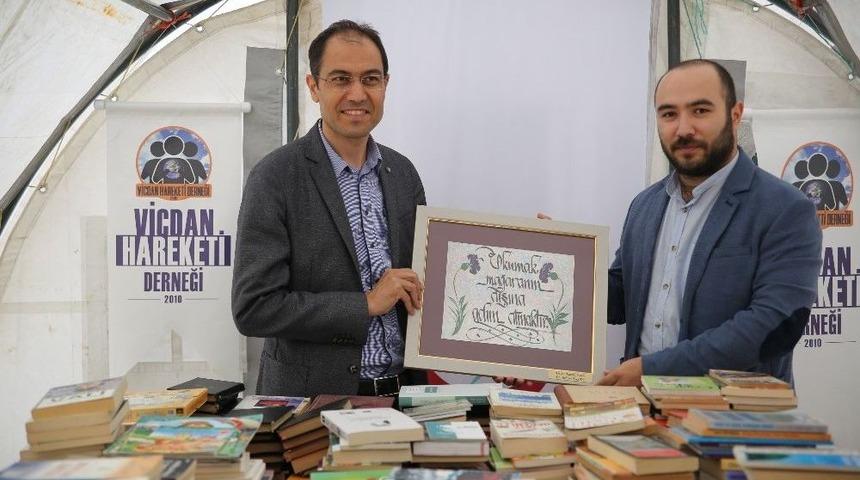 Tokat&rsquo;ta 5 G&uuml;nde 3 Bin Kitap Toplandı