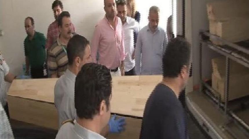 Vatan Şaşmaz Ve Filiz Aker'in Cenazeleri Adli Tıp Kurumu'na G&ouml;nderildi