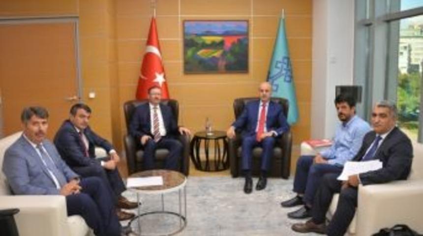 Bakan Kurtulmuş&rsquo;tan Darbeler Sempozyumuna Destek
