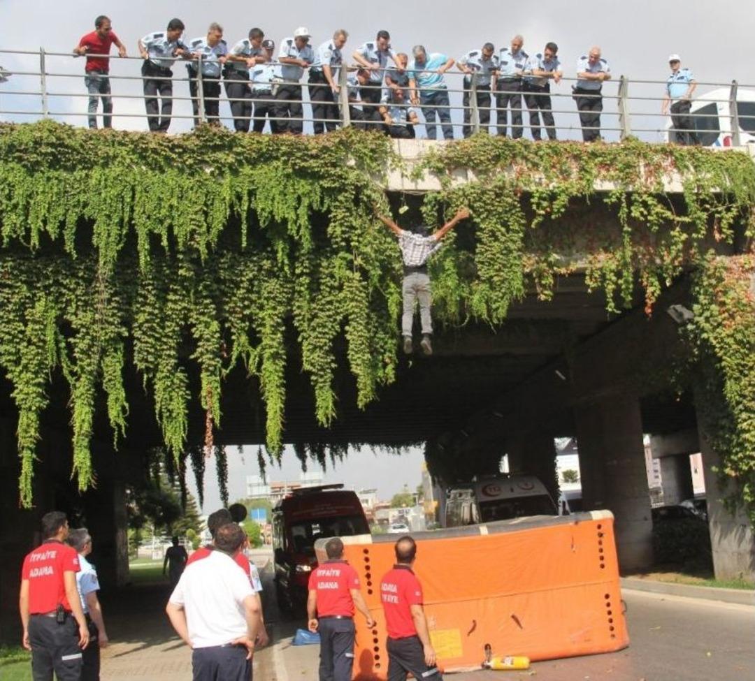 Terk Edilen Koca B&ouml;yle Atladı