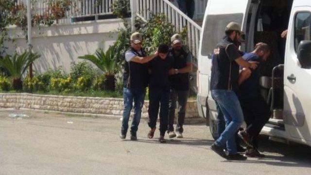 Hatay'da Yakalanan Deaş’Lı Teröristler Adliyeye Sevk Edildi