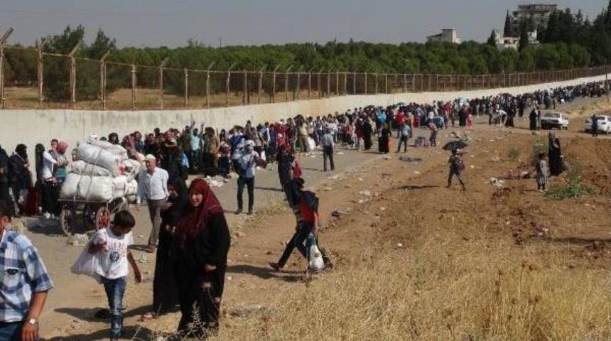 40 Bin Suriyeli Bayramlaşmak I&ccedil;in &Uuml;lkesine Gitti