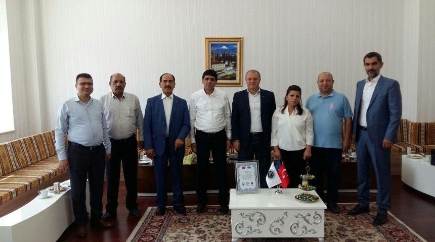 Asimder&rsquo;den Iğdır &Uuml;niversitesi Rekt&ouml;r&uuml; Yılmaz&rsquo;a Ziyaret