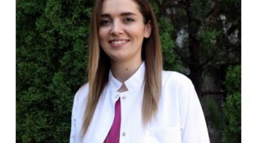 Diyetisyen Esra Kula: &ldquo;hi&ccedil;bir İ&ccedil;ecek Suyun Yerini Tutmaz&rdquo;