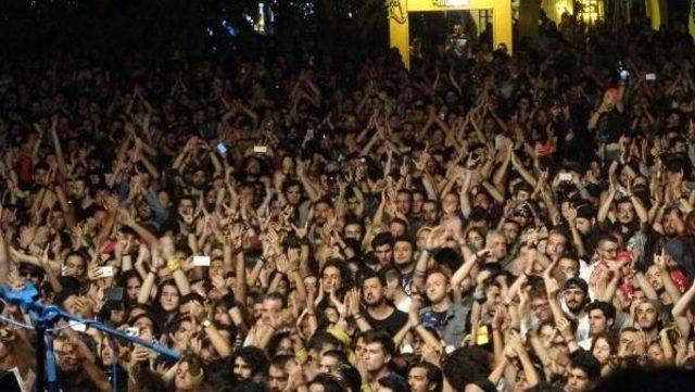 Zeytinli Rock Festivali Sona Erdi