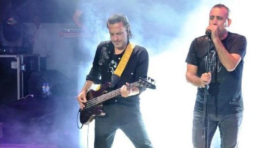 Haluk Levent, Ayvalık'ta Yanan Ormanların Acısına Ortak Oldu