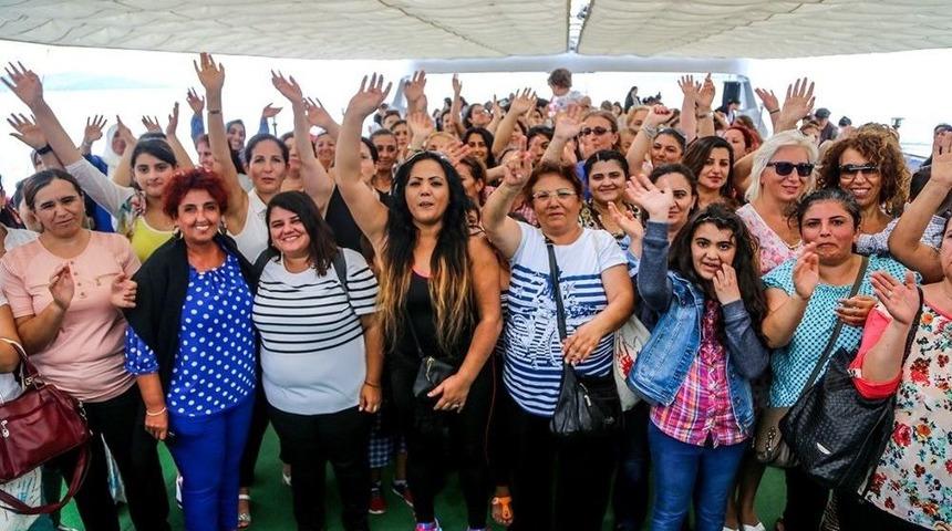 7 Bin Kadın Boğaz’la Buluştu