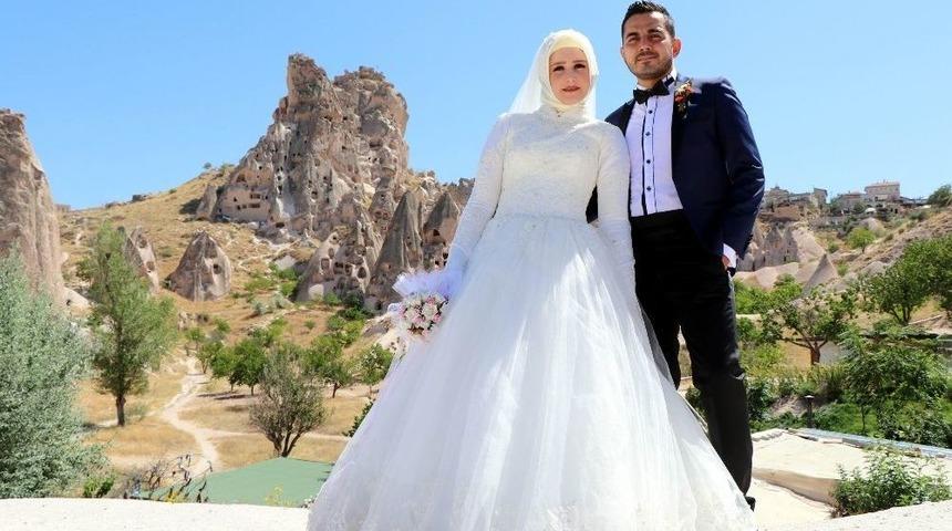 Evlendikten 2 Yıl Sonra Yeniden Gelinlik Ve Damatlık Giydiler