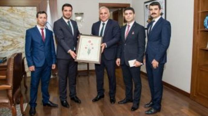 Van Gen&ccedil;lik Derneğinden Vali Zorluoğlu&rsquo;na Ziyaret