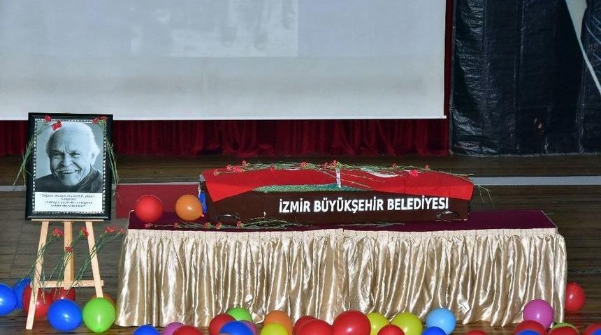 Yazar Muzaffer İzg&uuml; İ&ccedil;in T&ouml;ren D&uuml;zenlendi