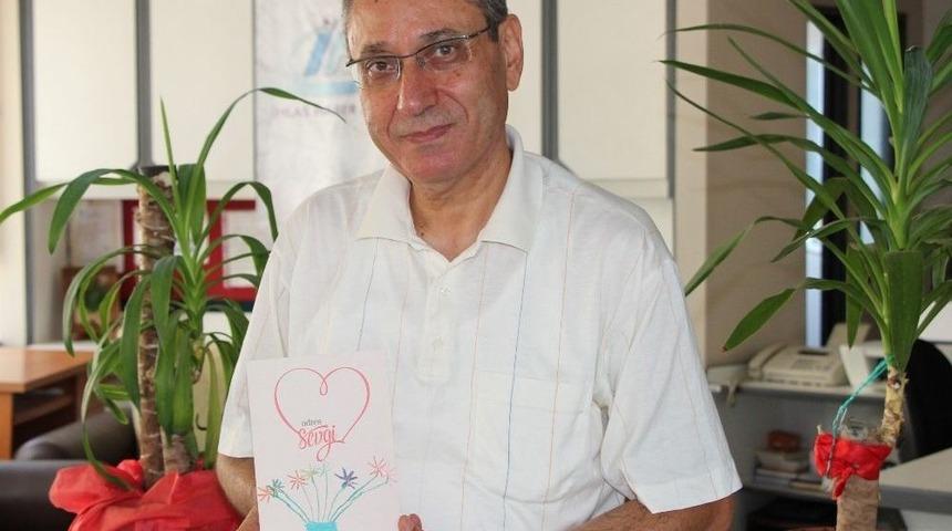 Samsunlu Doktor "sevgi"nin Kitabını Yazdı