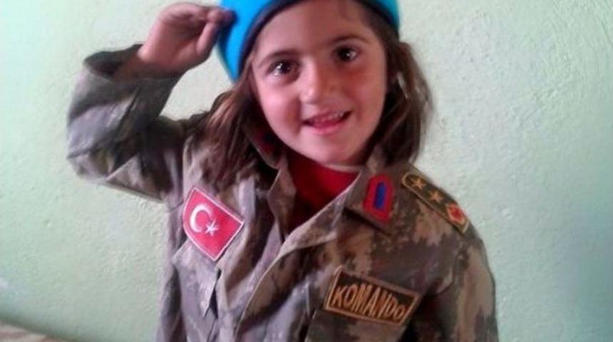 R&uuml;zgarın U&ccedil;urduğu &Ccedil;atının Altında Kalan &Ccedil;ocuk &Ouml;ld&uuml;