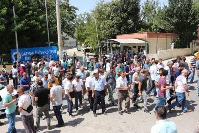 Eğitim Bir Sen'den Batman Üniversitesi'ne Siyah Çelenk