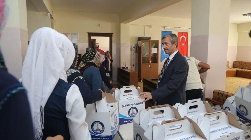 Şahinbey&rsquo;de 500 Aileye 2 Bin Kilo Et Yardımı