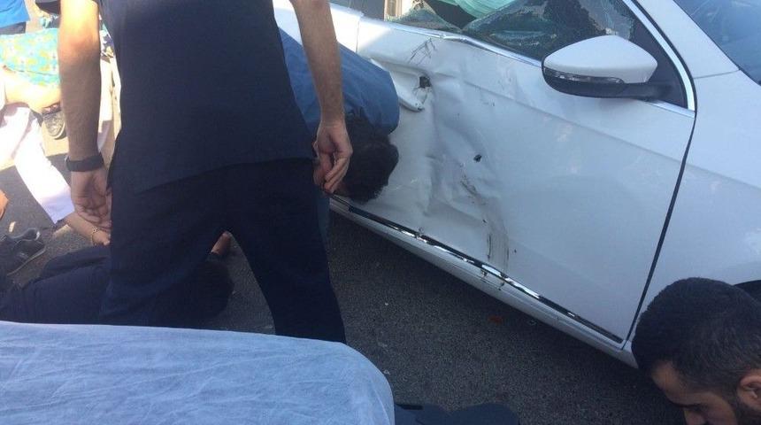 Otomobille Motosiklet &Ccedil;arpıştı: 2 Yaralı