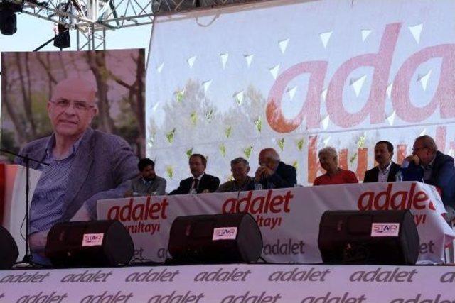 Abdullatif Şener, 'adalet Kurultayı'nda Konuştu