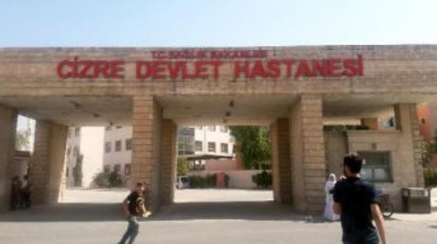 Cizre'deki 6 Uzman Doktor Gitti, 8 Aylık Hamile Karnındaki Bebeği Ile &Ouml;ld&uuml;