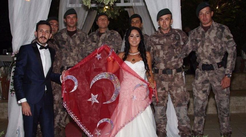 Emniyet M&uuml;d&uuml;r&uuml; Aydın&rsquo;ın Mutlu G&uuml;n&uuml;