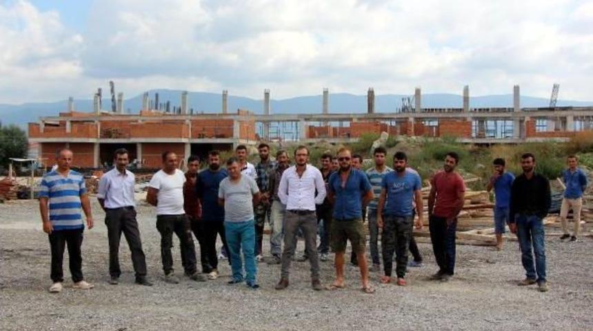 Paralarını Alamayan Inşaat Iş&ccedil;ileri Eylem Yaptı