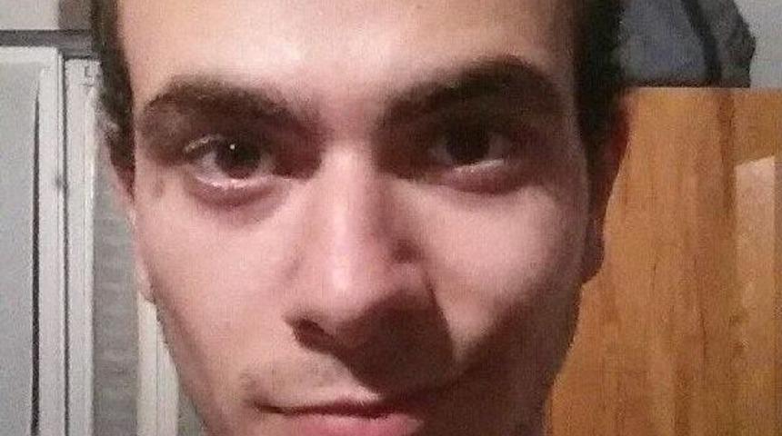 Annesini Baltayla &Ouml;ld&uuml;rd&uuml;ğ&uuml; Iddia Edilen Şizofren Yakalandı