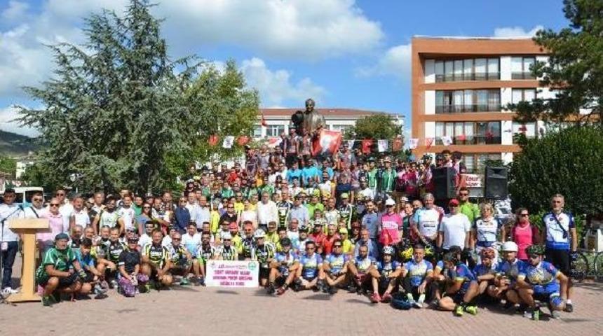 Şırnak Şehidi Kurmay Albay G&ouml;khan Peker Anısına 'bisiklet Turu' D&uuml;zenlendi&nbsp;