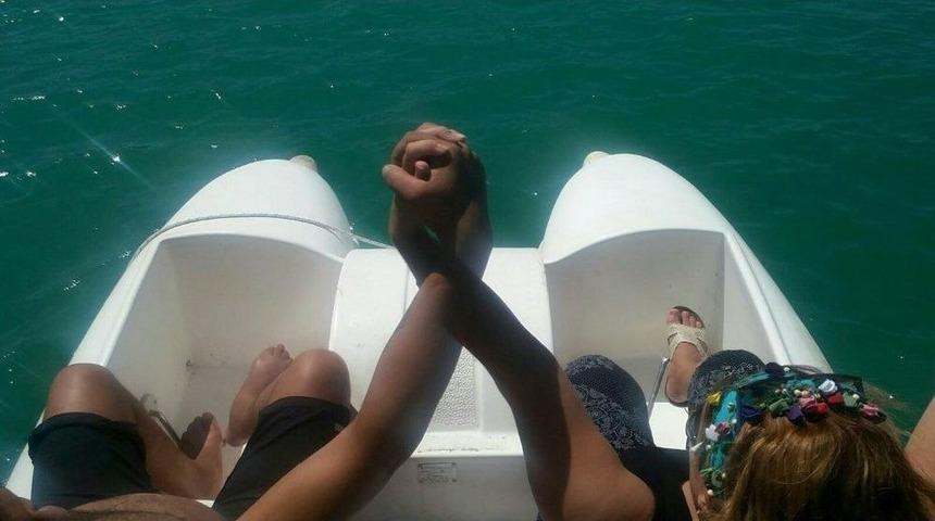 Evlilik Yıl D&ouml;n&uuml;m&uuml; İ&ccedil;in Gittiği Restoranda Hesap &Ouml;derken &Ouml;len Koca Toprağa Verildi