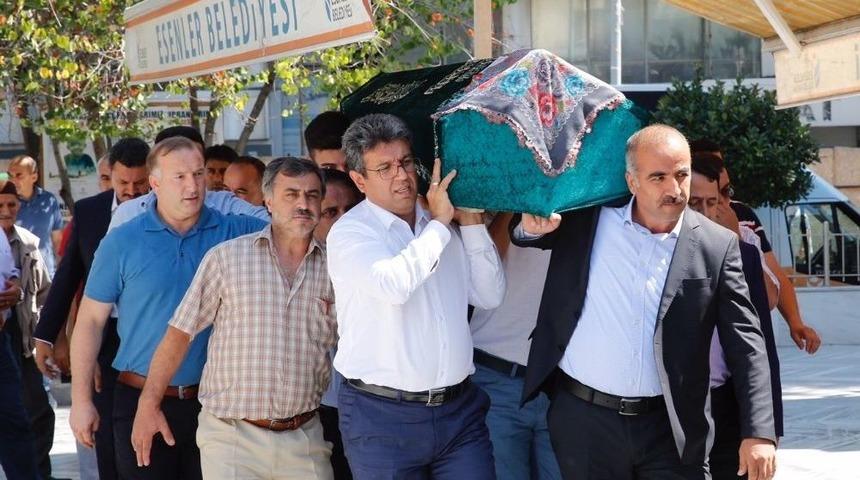 Başkan Karadeniz&rsquo;in Annesi Son Yolculuğuna Uğurlandı